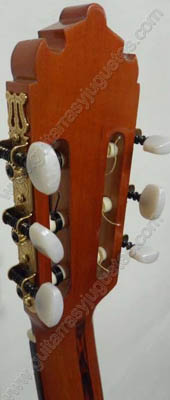 guitarra de nogal con pinabete modelo GRG de Paracho Vista 5